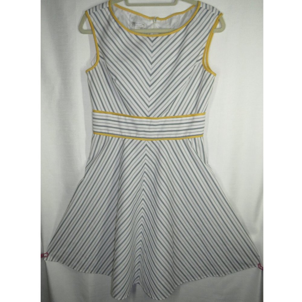 Women's Size 8, London Style Collection Retro Sleeveless Fit & Flare Dress, EUC